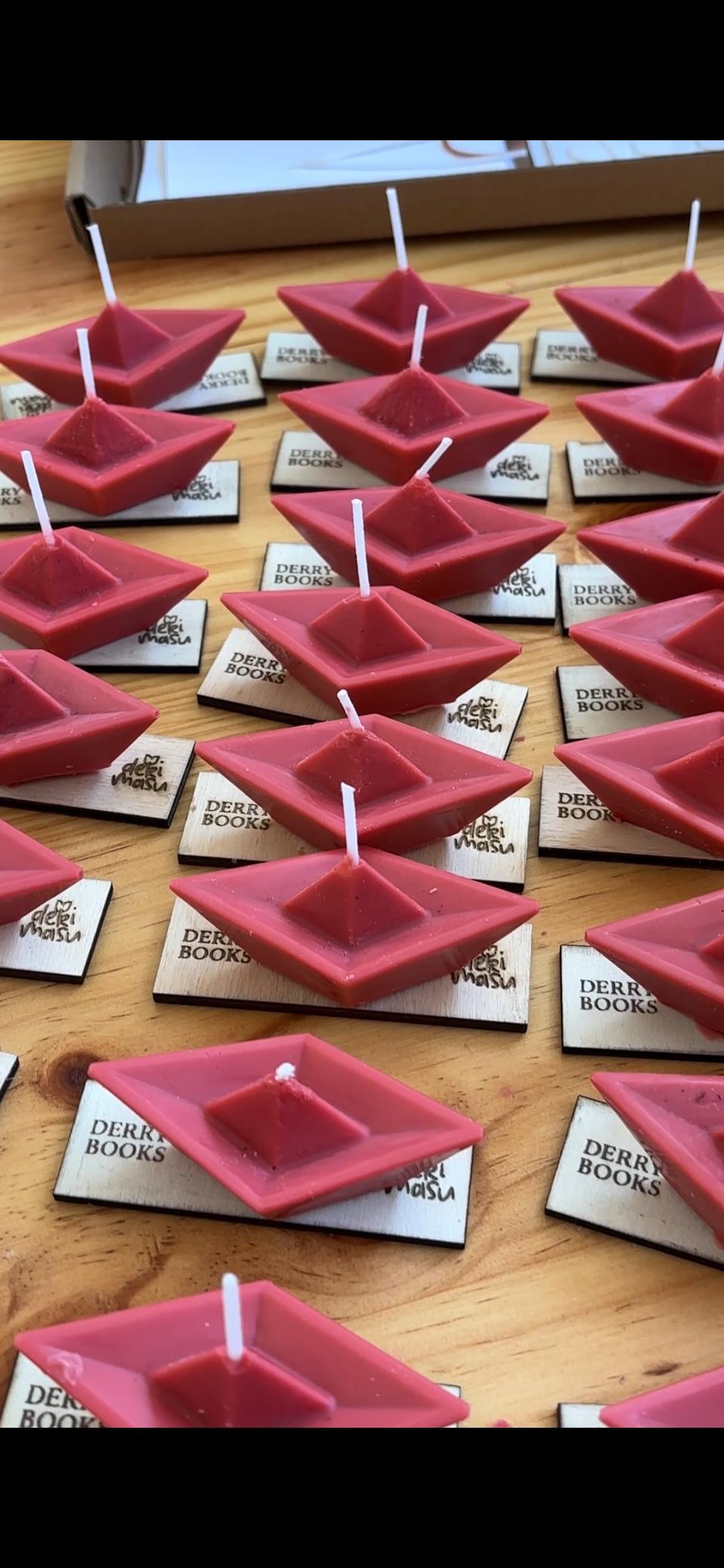 Detalls d'inauguració per a Derry Books